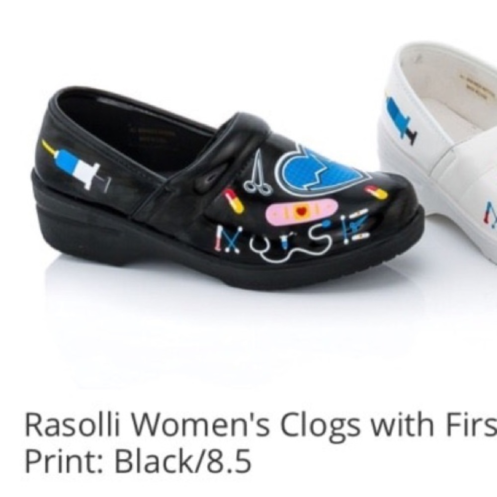 Nurse clogs